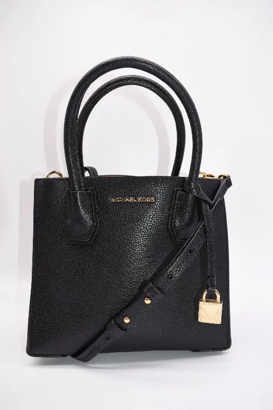 Tsa-Approved Bags For Hassle-Free Airport Security Michael Kors Mercer Medium Pebbled Leather Crossbody Bag in Black