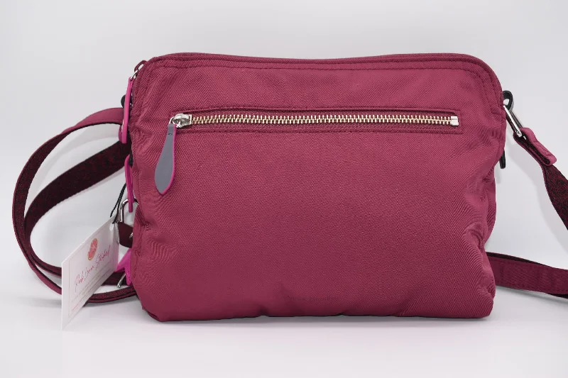 Chic Trend Collection Vera Bradley Midtown Triple Compartment Crossbody Bag in "Hawthorn Rose"