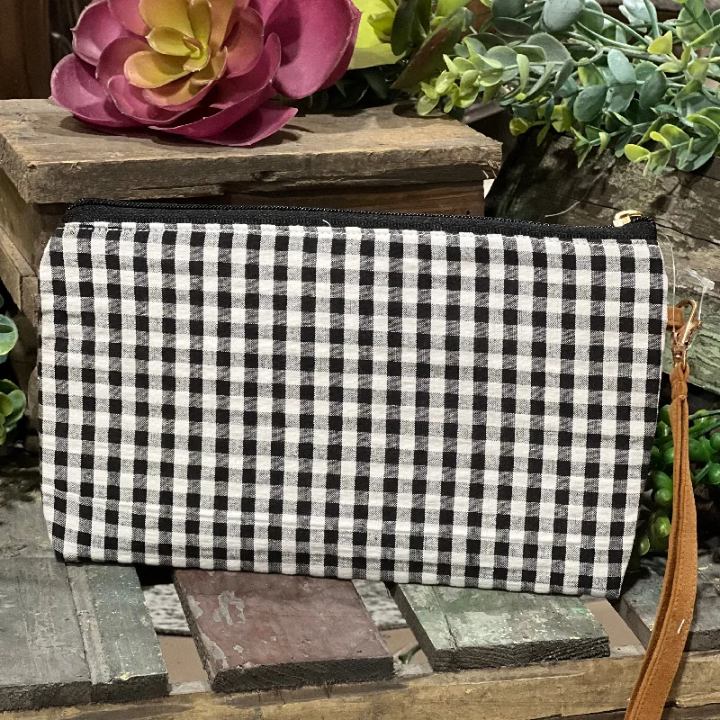 New Styles Just In Carter Black & White Wristlet Bag