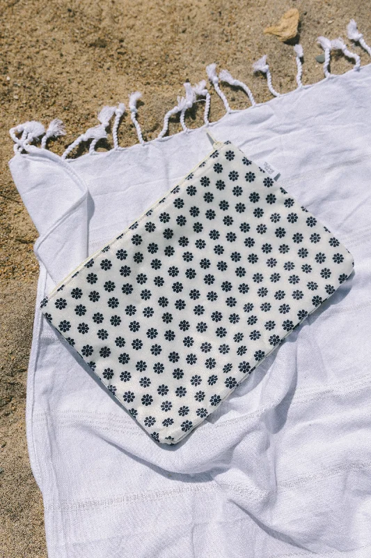 Cozy Chic Promotions Meet Me In Nantucket Swim Pouch