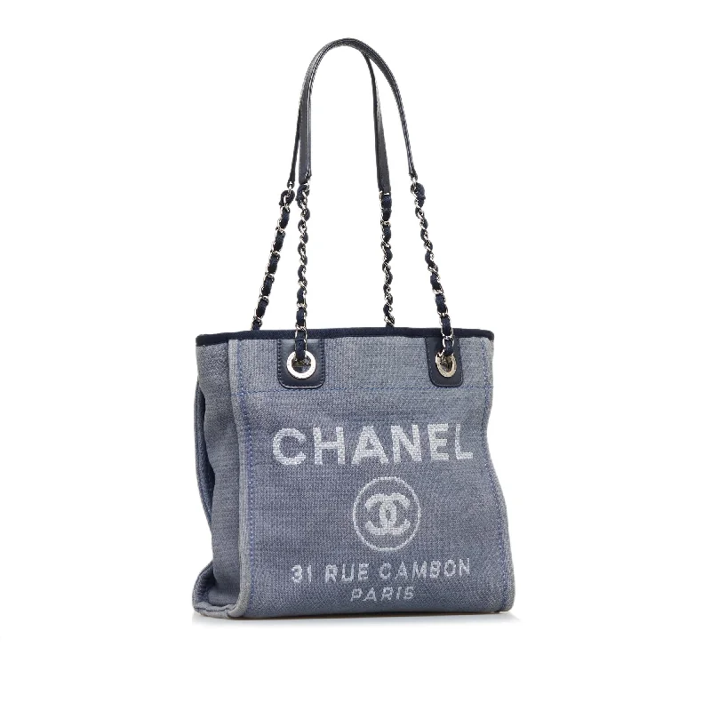 Lightweight And Functional Bags For Travel And Work Chanel Small Deauville Tote (SHG-ZZM16j)