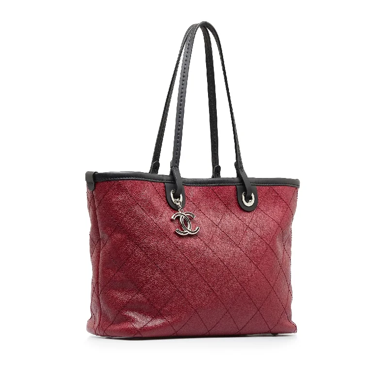 Bags For College Students On A Budget Chanel Wild Stitch On the Road Tote (SHG-c6d9qt)