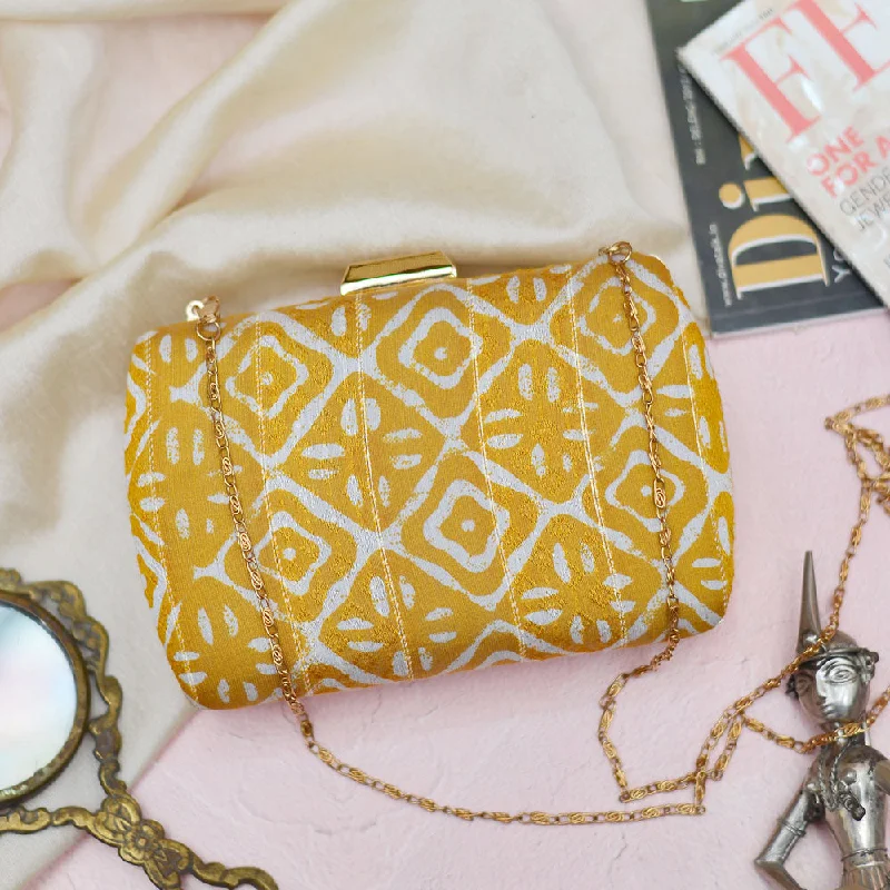 Bold And Flash-Sale Bags Yellow Pattern Fabric Clutch