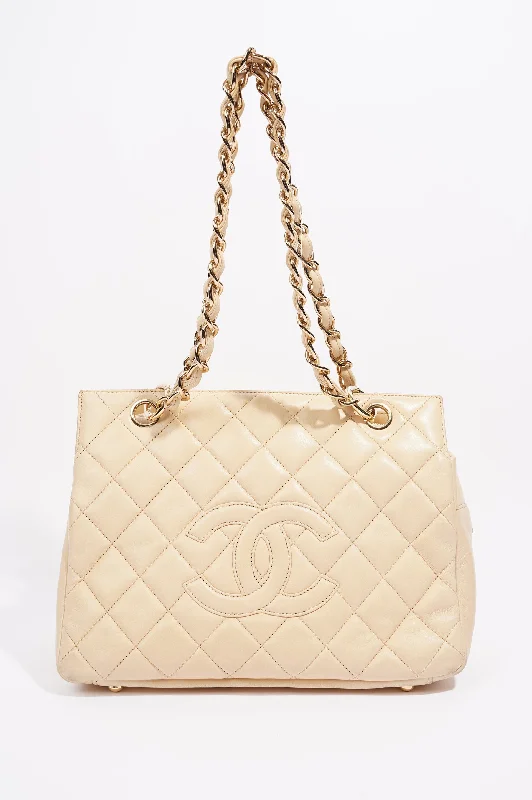 Chic Bags For Office Professionals And Urban Dwellers Chanel Womens Vintage Petit Timeless Tote Cream Leather Small