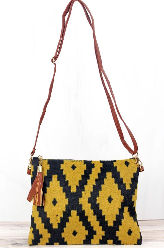 Seasonal Clearance Bags For Summer Mustard & Black Tassel Western Crossbody Clutch Bag