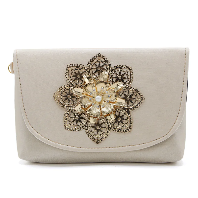 Bold Fashionistas Women's Clutch - Fawn