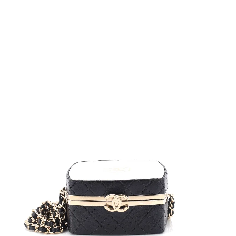 Lightweight And Affordable Bags CC Make-Up Box Clutch with Chain Quilted Lambskin and Metal Small