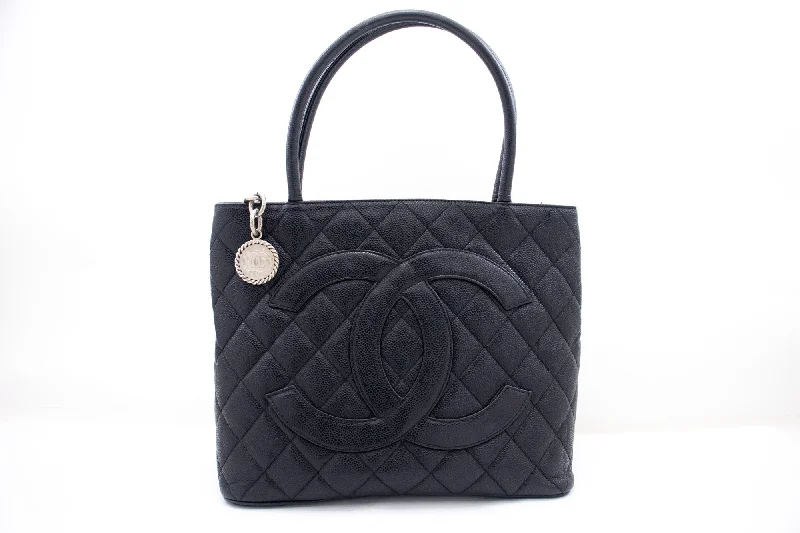 Bags For Urban And Trendy Looks Chanel Medaillon  Calfskin Tote Bag (Pre-Owned)