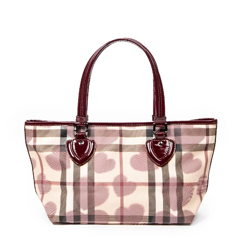 Stylish Bags With Discounts Heart Tote