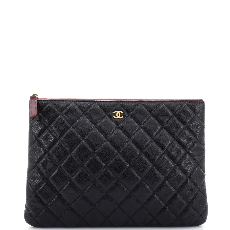 Evening Events O Case Clutch Quilted Caviar Medium