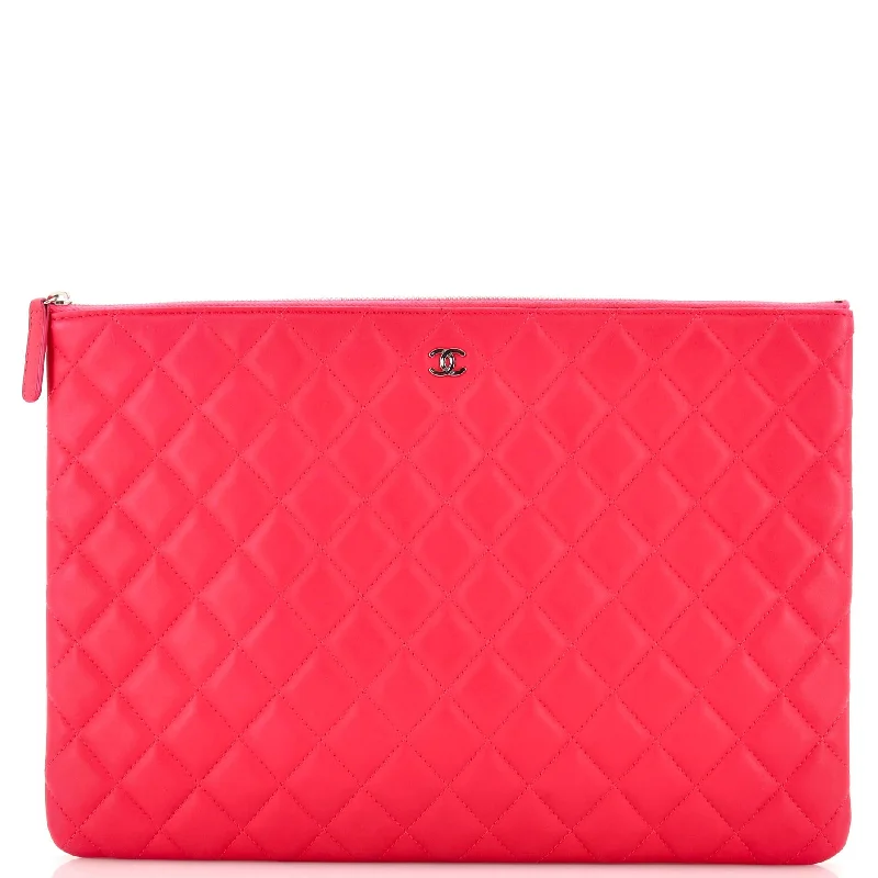 Stylish Bags With Discounts O Case Clutch Quilted Lambskin Large